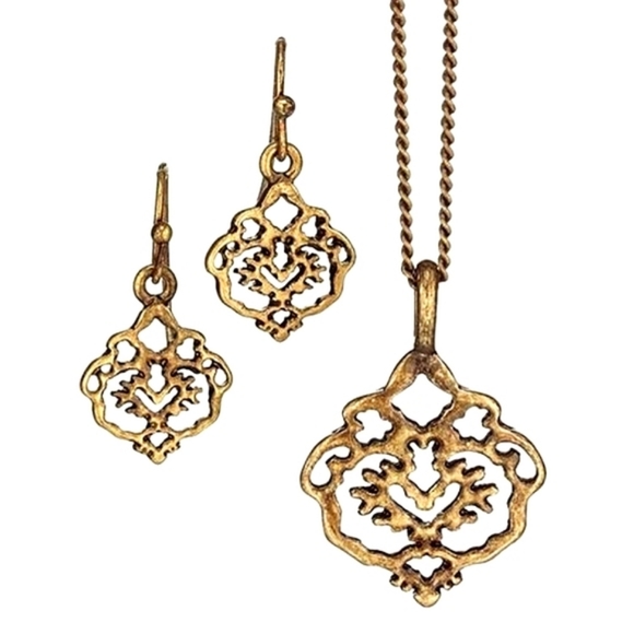 Avon Jewelry - Avon Proud Heritage Collection Necklace & Earrings